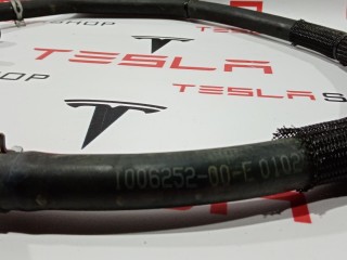 Шланг охлаждения (чарджера), ориг. номер 1006252-00-E, Tesla Model S 2012-2016