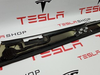 прочая запчасть, ориг. номер 1053618-S0-B, Tesla Model S 2012-2016