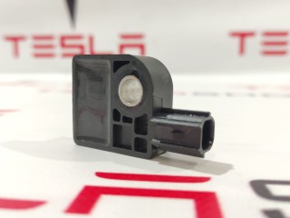 Датчик удара, стойки С, ориг. номер 1009017-00-A, Tesla Model S 2012-2016