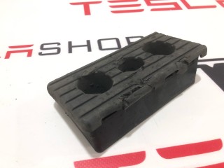 прочая запчасть, ориг. номер 1009124-00-C, Tesla Model S 2012-2016