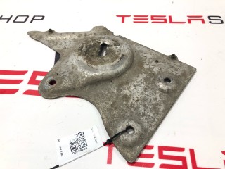 Пластина заднего подрамника, ориг. номер 6008491-00-B, Tesla Model S 2012-2016