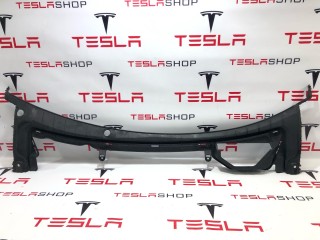 Подкапотная накладка стеклоочистителей, ориг. номер 1008976-00-E, Tesla Model S 2012-2016