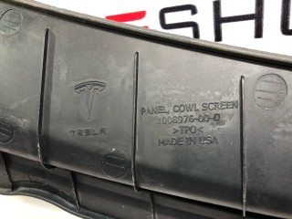 Подкапотная накладка стеклоочистителей, ориг. номер 1008976-00-E, Tesla Model S 2012-2016
