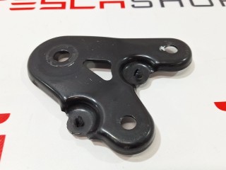 Пластина заднего подрамника, ориг. номер 1044576-00-B, Tesla Model Y 2020-2026