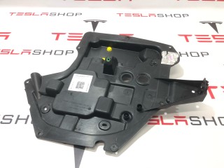 Панель двери внутренняя передней правой, ориг. номер 1614335-00-D, Tesla Model X рест 2021-2026