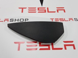 Накладка боковая торпеды, ориг. номер 1028359-00-A, Tesla Model S 2012-2016