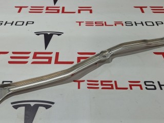 Кронштейн каркаса центральной панели, ориг. номер 1621402-00-C, Tesla Model X рест 2021-2026