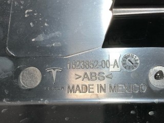 Накладка стойки А, ориг. номер 1623852-00-A, 1623849-00-B, Tesla Model X рест 2021-2026