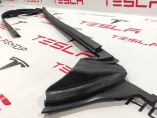 Уплотнитель стекла внутренний двери, ориг. номер 1618419-00-C, 1618420-00-B, Tesla Model X рест 2021-2026