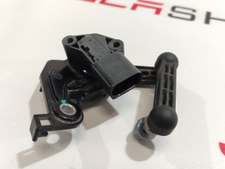 Датчик уровня пневмоподвески, ориг. номер 1420944-00-C, 1420941-00-B, Tesla Model X рест 2021-2026