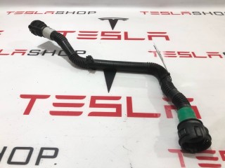 Шланги охлаждающей жидкости, ориг. номер 1600870-00-A, 1585713-00-B, Tesla Model X рест 2021-2026