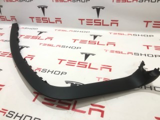 Накладка проема подъемной задней двери, ориг. номер 1105123-00-E, Tesla Model X рест 2021-2026