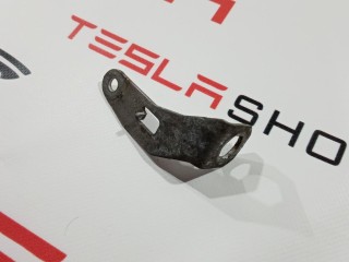 Кронштейн крепления тормозного шланга, ориг. номер 6006357-00-Z, Tesla Model S 2012-2016