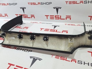 Накладка подъемной задней двери, ориг. номер 1659730-89-B, 1659730-90-B, Tesla Model X рест 2021-2026