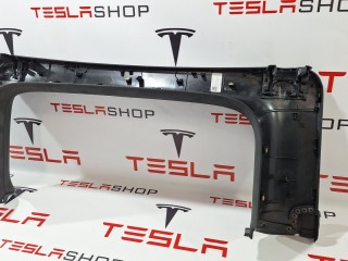 Накладка стекла, подъемной задней двери, ориг. номер 1051554-06-J, Tesla Model X рест 2021-2026