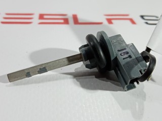 Датчик температуры входящего воздуха печки, ориг. номер 1116135-00-C, Tesla Model S 2012-2016