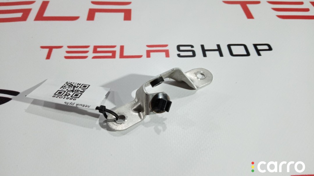 Кронштейн крепления обшивки двери Tesla Model S 2012-2016, 1003540-00-A, фото 1