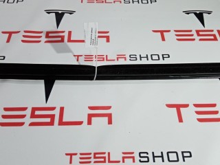 Уплотнитель стекла внутренний двери, ориг. номер 1038408-00-A, Tesla Model S 2012-2016