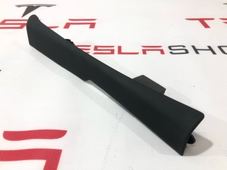 Накладка стойки А, (средняя высота), ориг. номер 1566076-00-B, Tesla Model S 2-й рест 2021-2026