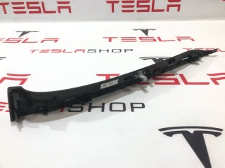 Накладка декоративная обшивки двери, ориг. номер 1564273-01-E, Tesla Model S 2-й рест 2021-2026