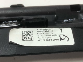 Накладка декоративная обшивки двери, ориг. номер 1588391-01-E, Tesla Model S 2-й рест 2021-2026