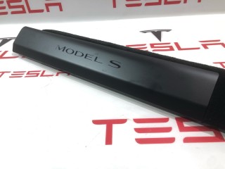 Накладка стойки А, ориг. номер 1566075-00-D, 1587446-00-A, Tesla Model S 2-й рест 2021-2026