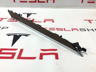 Накладка декоративная обшивки двери, ориг. номер 1588427-01-E, Tesla Model S 2-й рест 2021-2026