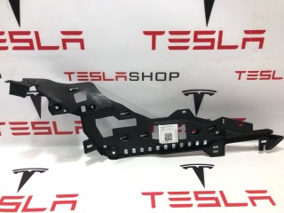 Кронштейн внутренний стойки C, ориг. номер 1587702-00-D, Tesla Model S 2-й рест 2021-2026