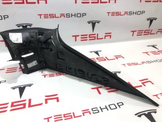 Накладка стойки С, ориг. номер 1565766-00-D, Tesla Model S 2-й рест 2021-2026