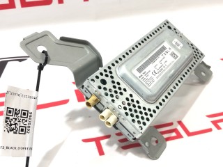 Радио FM/HD/XM, ориг. номер 1622932-00-A, 1622932-99-B, Tesla Model S 2-й рест 2021-2026