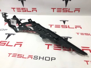 Кронштейн внутренний стойки C, ориг. номер 1587705-00-D, Tesla Model S 2-й рест 2021-2026