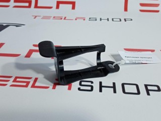 Кронштейн крепления электропроводки, ориг. номер 1004423-91-P, Tesla Model S 2012-2016