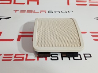Крышка микрофона, ориг. номер 1002404-02-B, Tesla Model S 2012-2016