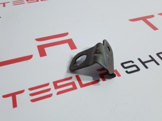 прочая запчасть, ориг. номер 1044722-00-D, Tesla Model S 2012-2016