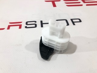 Защелка сидений 2-го ряда, ориг. номер 1570932-00-E, 1617394-00-C, Tesla Model S 2-й рест 2021-2026