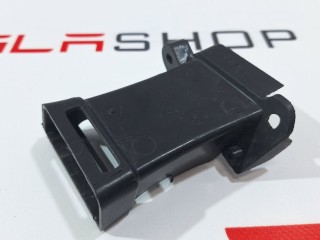 Кронштейн воздуховода противотуманной фары, ориг. номер 1056247-00-E, Tesla Model X 2015-2021