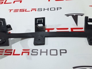 Направляющая фары, ориг. номер 1046959-00-F, 1046959-00-G, Tesla Model X 2015-2021