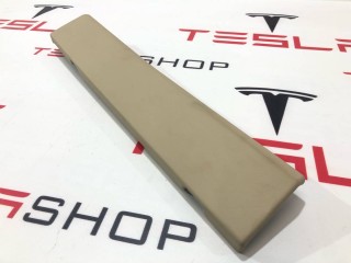 Накладка нижняя бардачка, ориг. номер 1002301-02-B, Tesla Model X 2015-2021