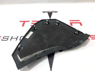 Накладка боковая торпеды, ориг. номер 1043541-00-D, Tesla Model X 2015-2021