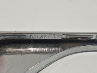 Накладка люверсы, ориг. номер 1049611-00-F, Tesla Model X 2015-2021