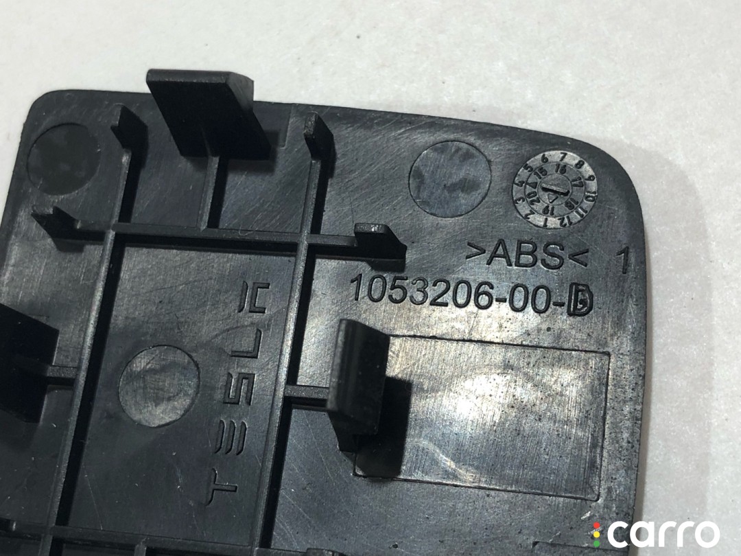 Заглушка облицовки крышки багажника Tesla Model X 2015-2021, 1053206-00-D, фото 3