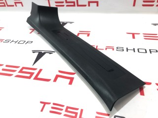 Накладка дверного порога, ориг. номер 1105148-00-B, Tesla Model X 2015-2021