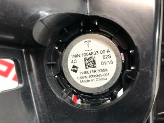 прочая запчасть, ориг. номер 1004833-01-A, 1004833-00-A, 1050282-00-D, Tesla Model X 2015-2021