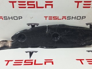 Шумоизоляция крыла, ориг. номер 1037731-00-B, Tesla Model X 2015-2021