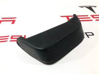 Крышка фонаря багажника, ориг. номер 1058812-00-B, Tesla Model X 2015-2021