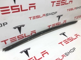 Молдинг подъемной задней двери, ориг. номер 1032249-00-J, Tesla Model X 2015-2021