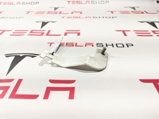 Крепление шины высоковольтной батареи, ориг. номер 1018637-00-A, Tesla Model S 2012-2016