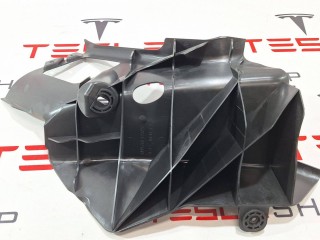 Панель для отдыха ноги водителя, ориг. номер 1035872-00-E, Tesla Model X 2015-2021