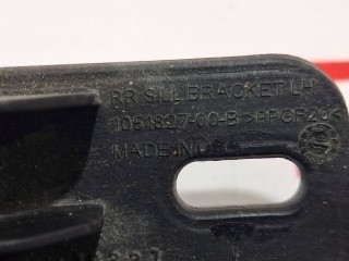 Кронштейн порога двери, ориг. номер 1056095-00-B, 1051827-00-B, Tesla Model X 2015-2021