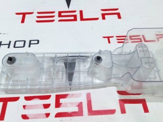 Кронштейн напольный 2-го ряда сидений, ориг. номер 1075699-00-D, Tesla Model X 2015-2021